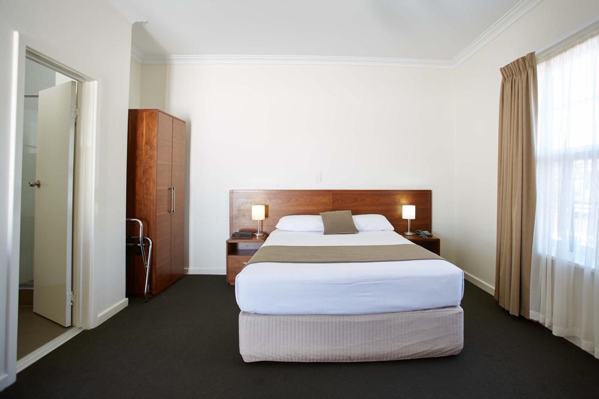 The Rose Hotel & Motel Банбери Номер фото